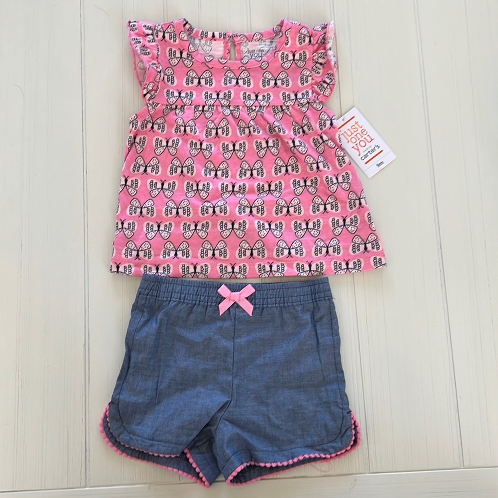 Carter’s Infant Outfit